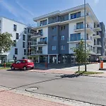 Kapitanski Mostek Pet-Friendly Apartment Kolobrzeg By Noclegi Renters